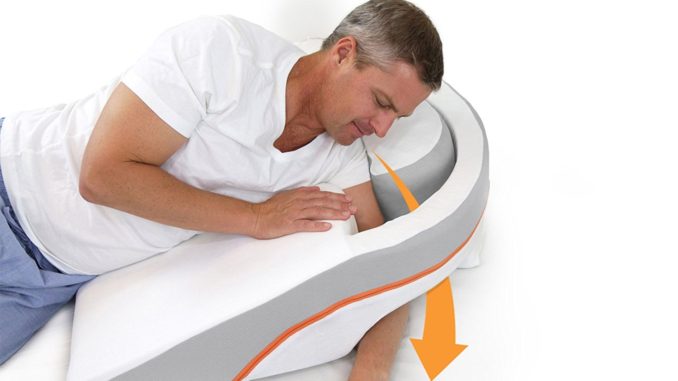 Wedge arm outlet pillow